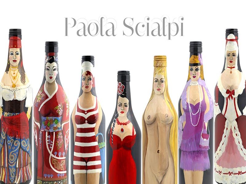 Bottiglie dipinte dell'artista Paola Scialpi