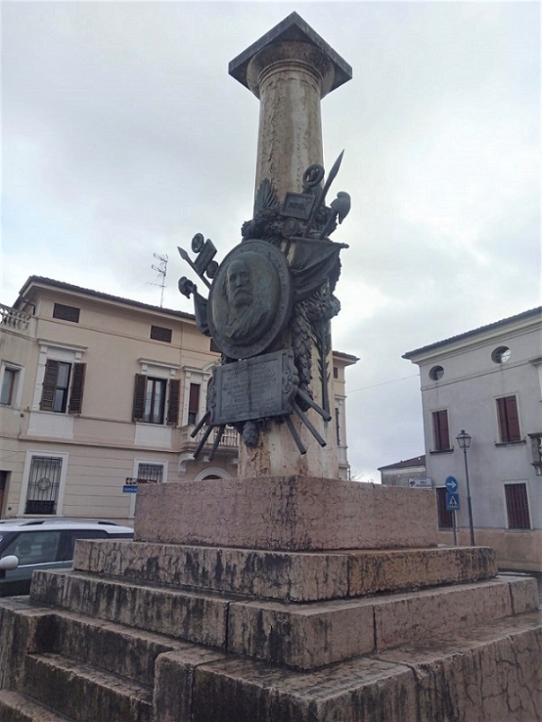 Monumento Alberto Mario Giuseppe