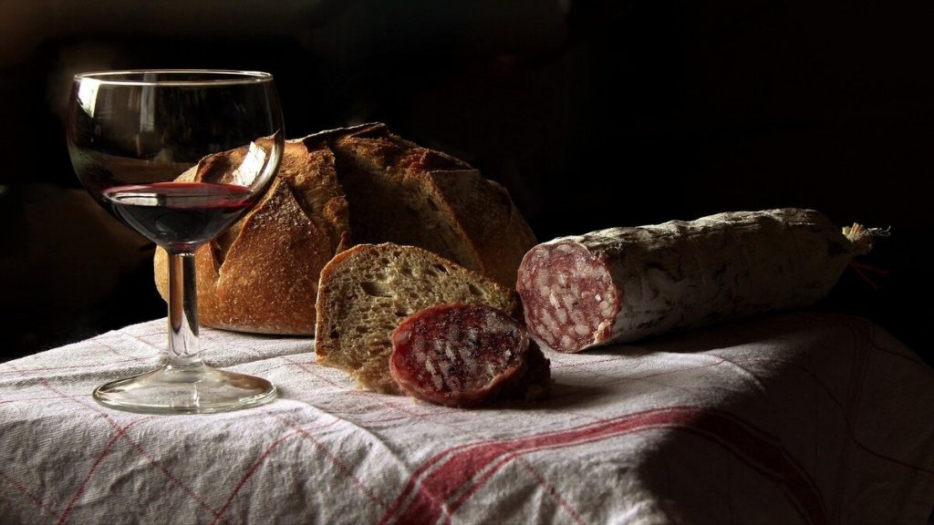 Vino, pane e salame