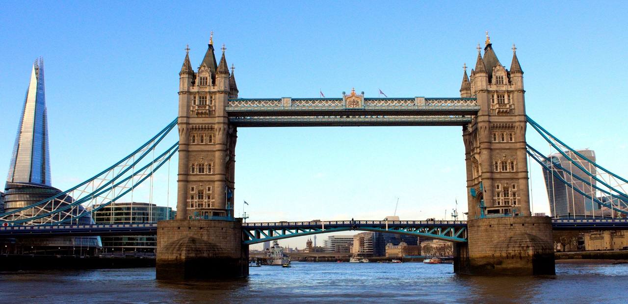 Tower Bridge ed il Ponte Mobile di Ravenna - itLondra