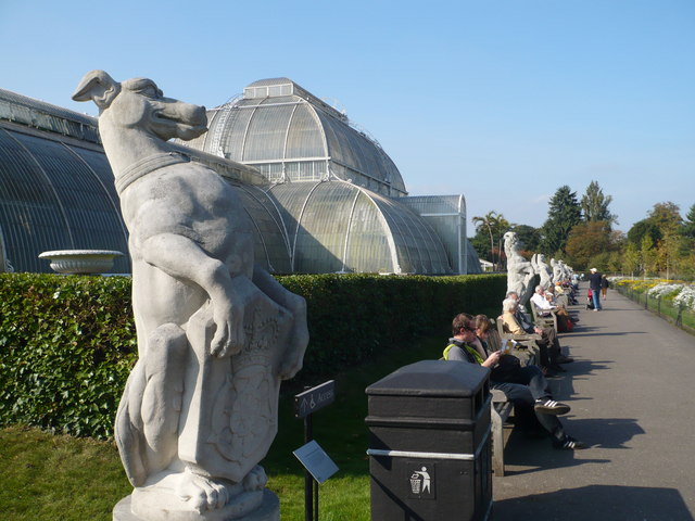 Queen's Beast Kew Gardens
