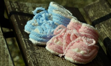 Royal Baby - scarpette per neonati fatte all'uncinetto