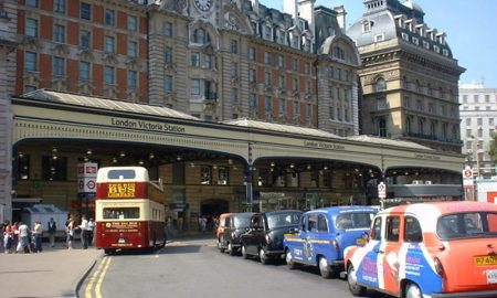 Variante del #Covid-19 - Stazione Di Londra dall'esterno