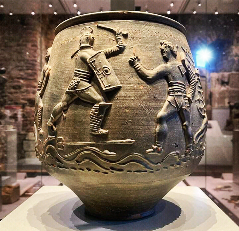 Colchester - Vaso romano funerario