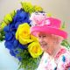 Elisabetta II contro la guerra - Fiori gialli e blu