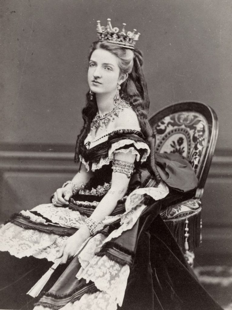 Una principessa italiana regina d’Inghilterra - Regina Margherita in posa 