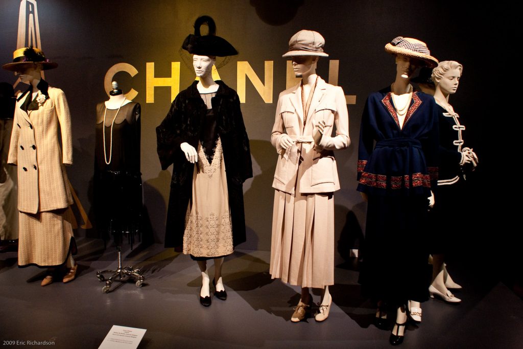 Costumi di scena del film dedicato a Coco Chanel esposti al FIDM di Los Angeles
