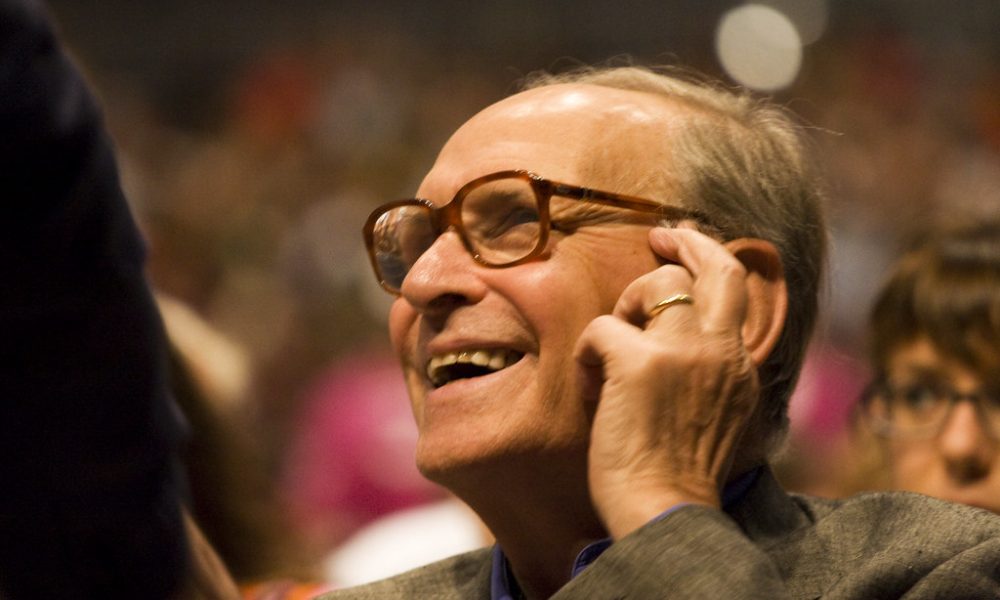 il maestro Ennio Morricone - foto durante un concerto