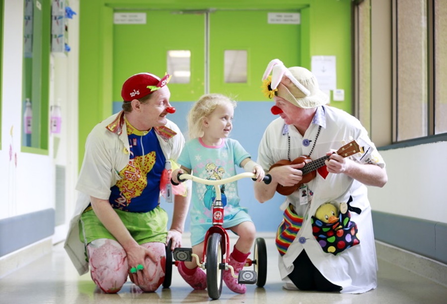 Patch Adams - Monash Children's Hospital Clown Doctors