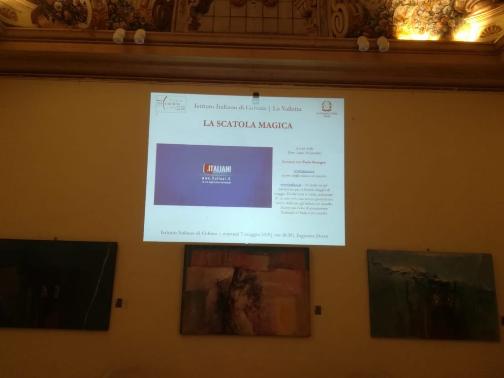network italiani.it - la slide sulla scatola magica