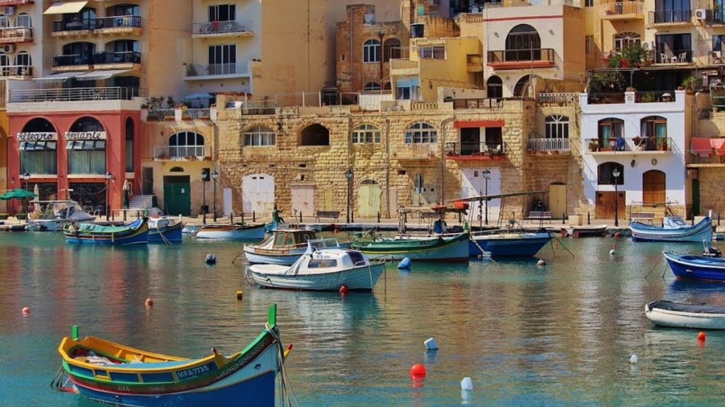 Vista di malta dal mare