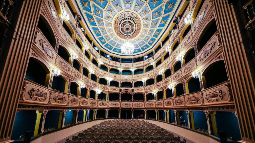 la cupola, il palco del teatro manoel