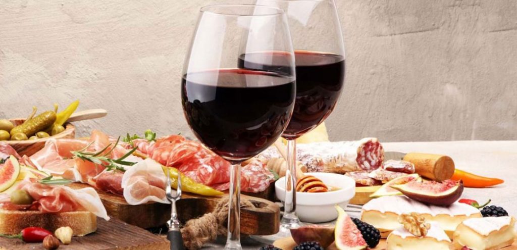 Barolo Boys, vino a tavola