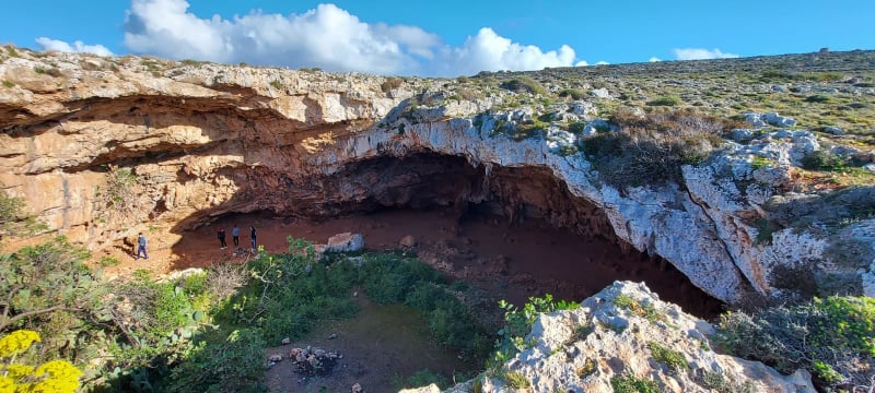 Għar Tuta, l'interno della grotta