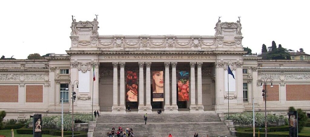 Parte Delantera De Un Museo En Italia