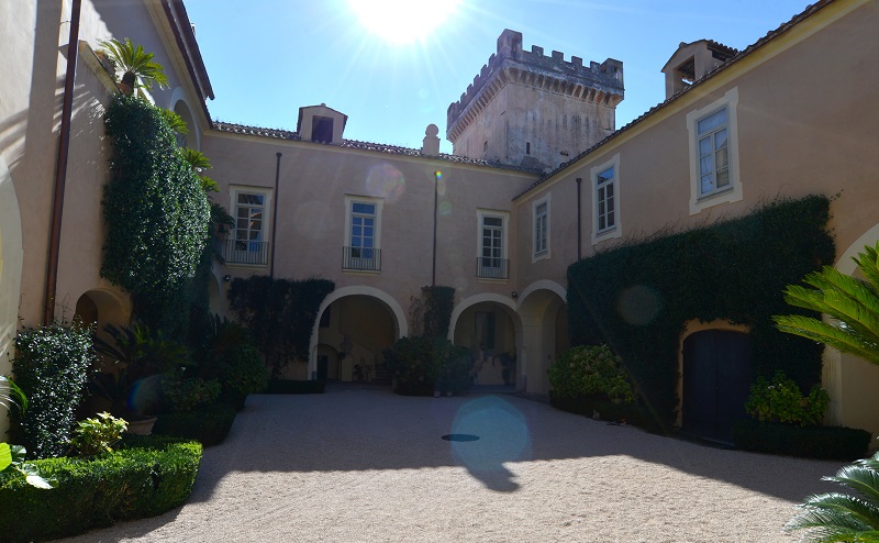 Villa Porfidia A Recale Location De Il Commissario Ricciardi