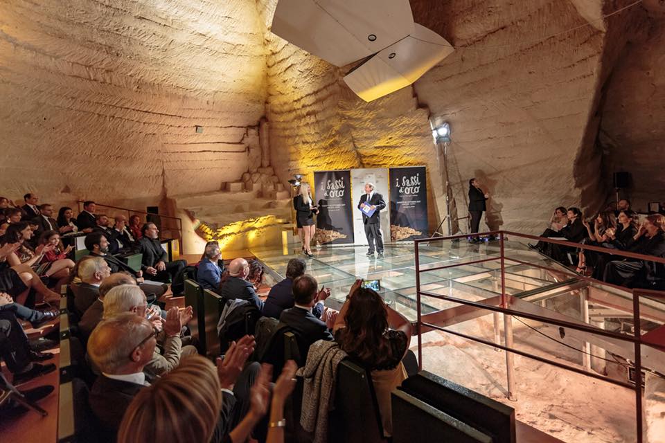 una precedente edizione del premio i sassi di oro