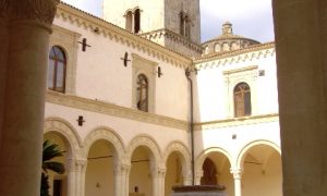 Abbazia benedettina di Montescaglioso - veduta dal chiostro