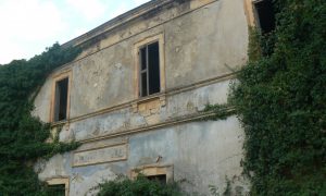 La vecchia stazione ferroviaria di Palazzolo Acreide