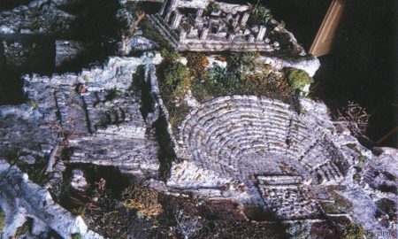 gemellaggio tra palazzolo acreide e sicione - il teatro greco di Akrai