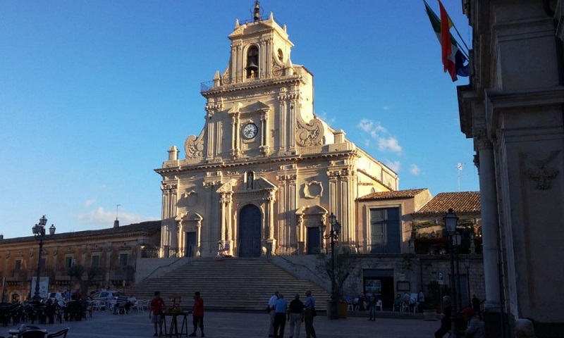 Nella Basilica di San Sebastiano si trova la statua di Maria Ss Odigitria