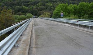 Strada per Pantalica attraverso il Ponte Fiume Anapo