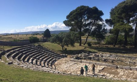 Ripartenza nel turismo con il Teatro greco ripulito