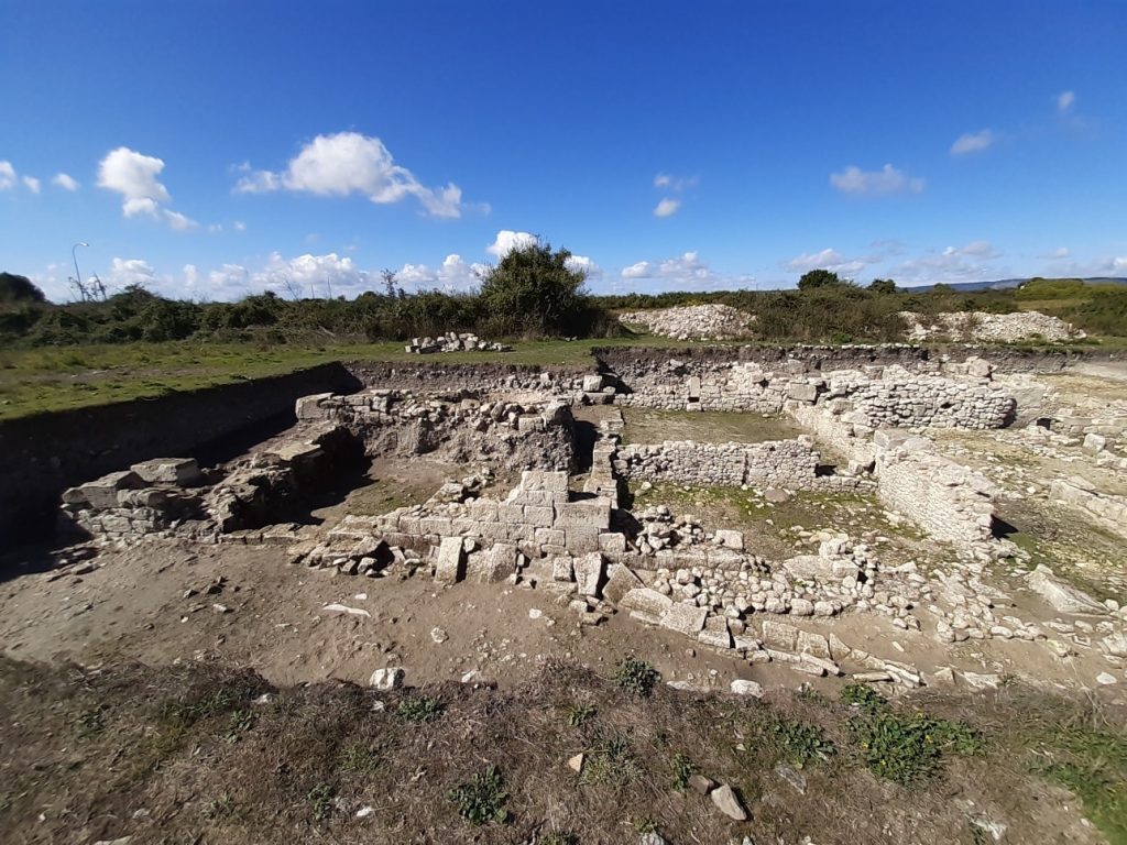 Una casa romana: i resti della domus ad AkraiAkrai