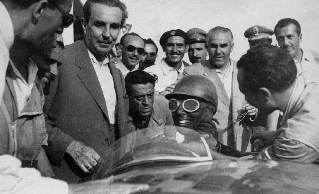 Vincenzo Florio durante la "Targa Florio" del 1951