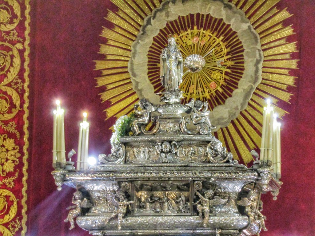 La devozione palermitana per eccellenza: Santa Rosalia