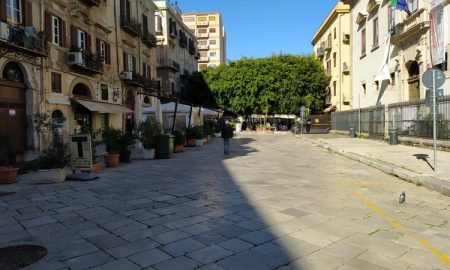 Palermo in zona rossa, strade deserte