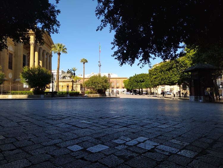 Piazza Teatro Massimo a Palermo