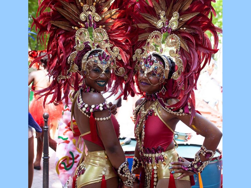 Carnaval Tropical Paris Derosa 3