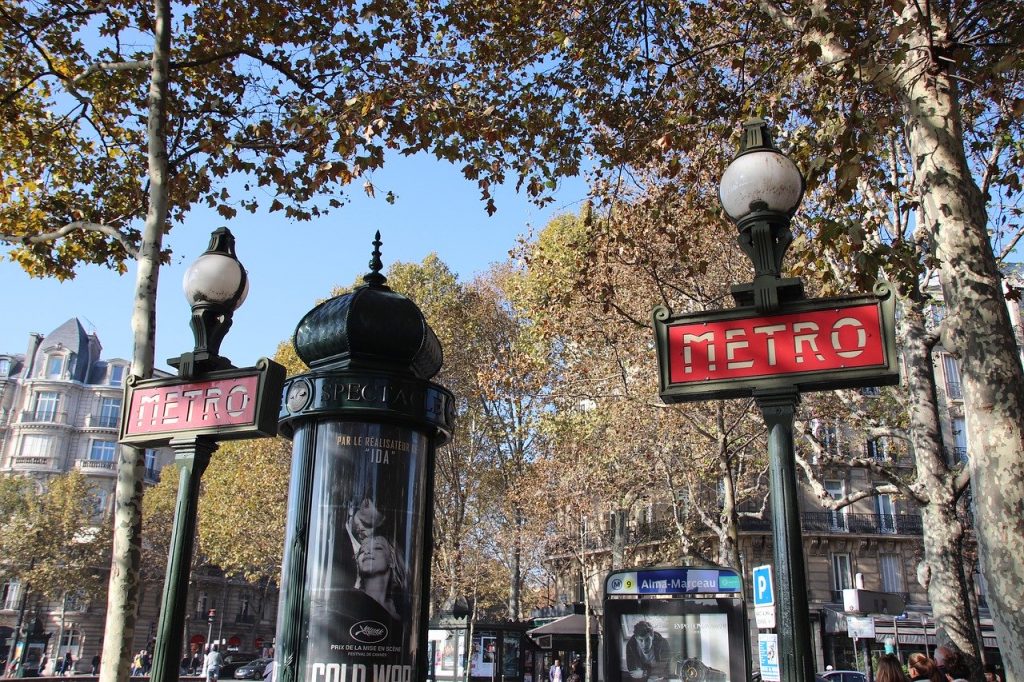 Deconfinamento - Metropolitana a Parigi