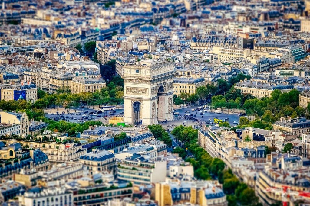 Come sarà la Parigi del futuro - Arc De Triomphe