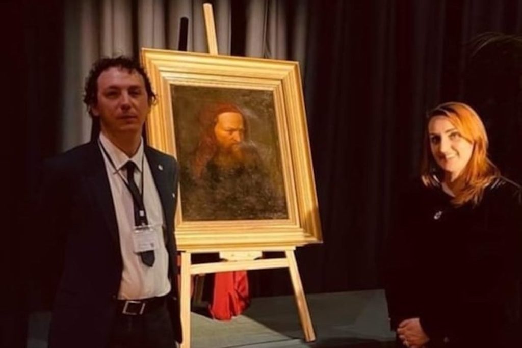 Annalisa Di Maria e Andrea da Montefeltro con l'autoritratto di Benvenuto Cellini