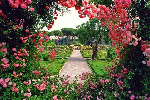 Luoghi romantici a Parigi - Roseto a Parigi