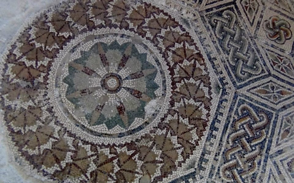 Villa Romana Di Casignana Un Mosaico Geometrico