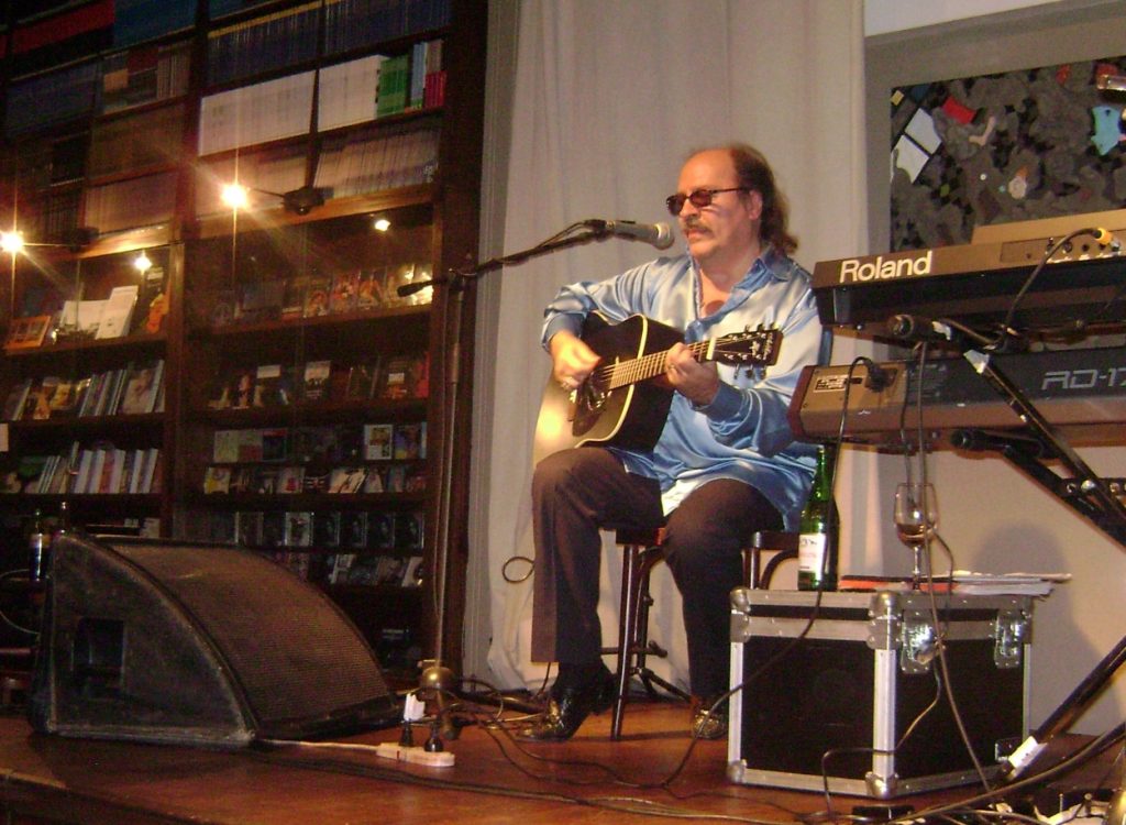 Litto Nebbia - Guitarra
