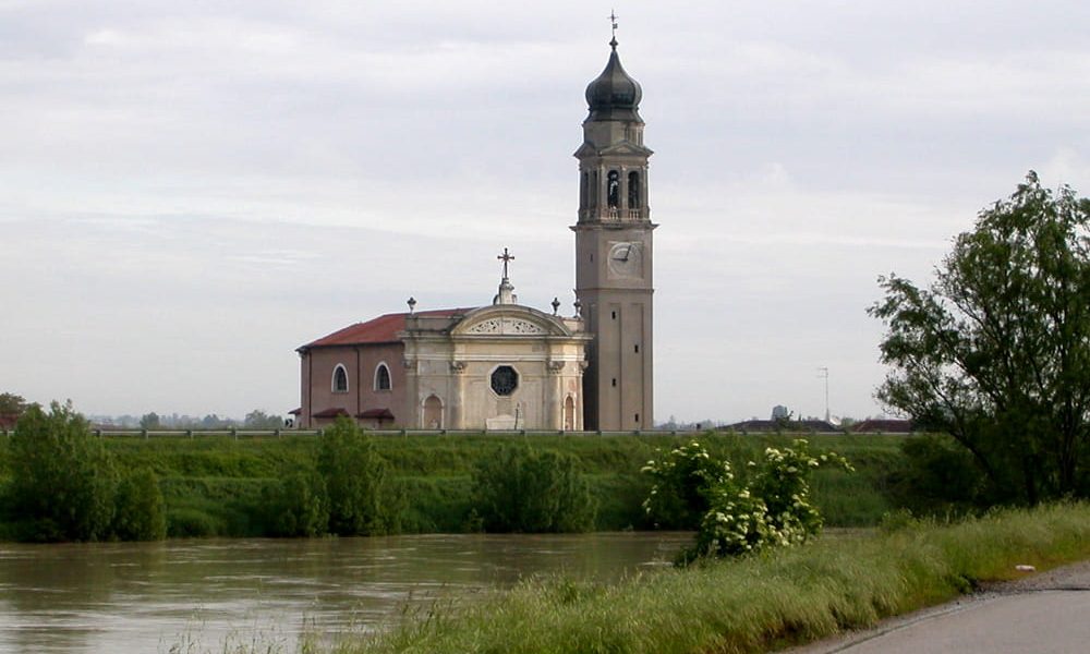 La chiesa di Boara Pisani, parte del percorso Rovigo, la campagna e l'argine dell'Adige