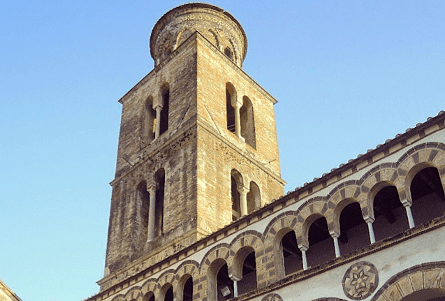 Duomo di Salerno con campanile