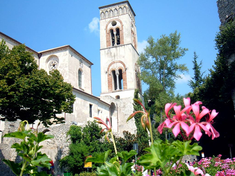 La città di Ravello- campanile del Duomo di Ravello