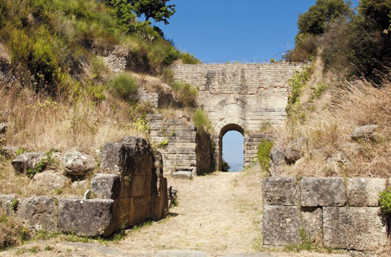 Porta Rosa a Velia, luogo della filosofia eleatica