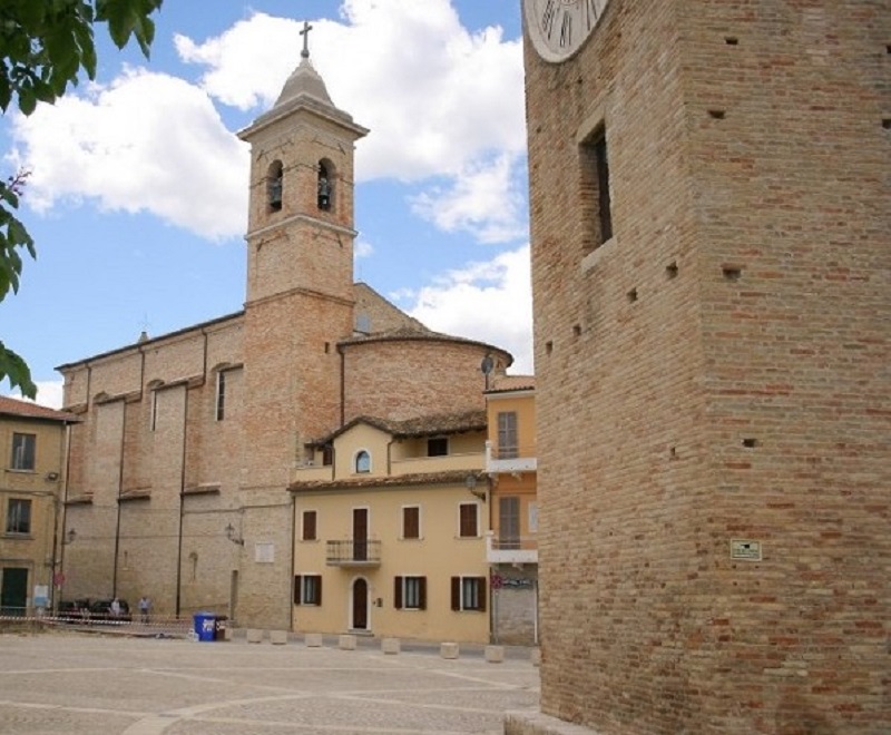 Vista campanile e abside dell’Abbazia S. Benedetto Martire