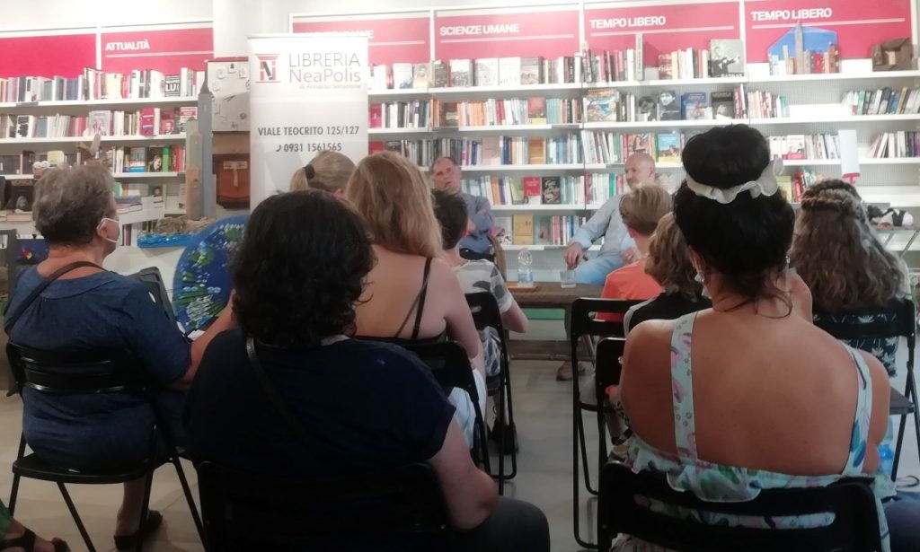 Quintetto d'estate: libreria Neapolis Presentazione romanzo