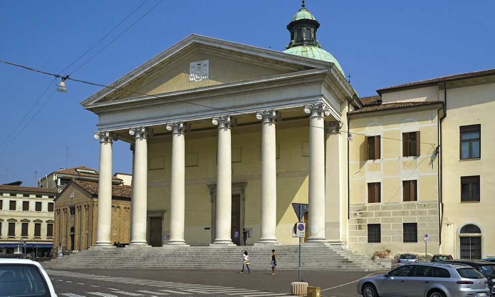 Facciata principale del Duomo di Treviso