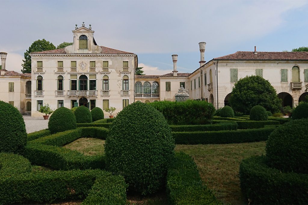 Villa Tiepolo Passi Facciata