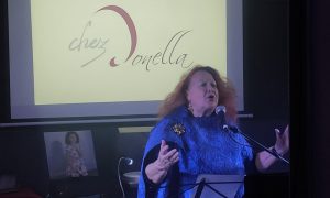 Donella Del Monaco sings