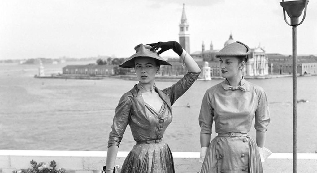 Intramontabili eleganze. Dior a Venezia nell'Archivio Cameraphoto Date, orari e biglietti Galleria Intramontabili eleganze. Dior a Venezia nell'Archivio Cameraphoto