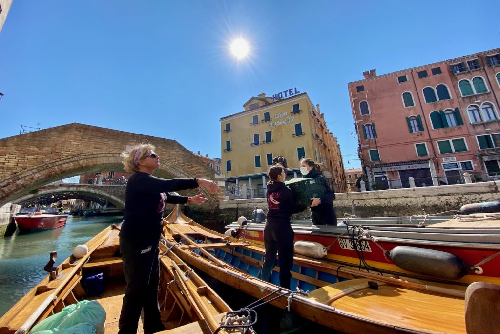 Spesa A Domicilio Portata In Barca